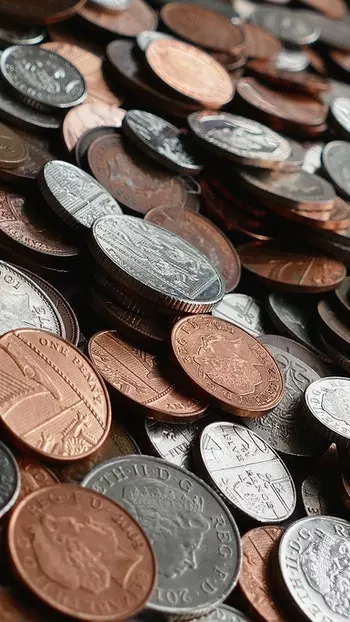 How to earn money online by playing soundcloud audio. 